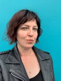 Laura Deleon's Instagram, Twitter & Facebook