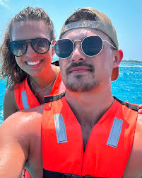 Kara Marr Houser (@karamarrhouser) • Instagram photos and videos