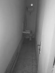 Dover arredare un bagno lungo e stretto è una sfida che in molti. Come Ristrutturare Bene Un Bagno Molto Stretto Migliorandone Accessibilita E Funzionalita Saperecasa It