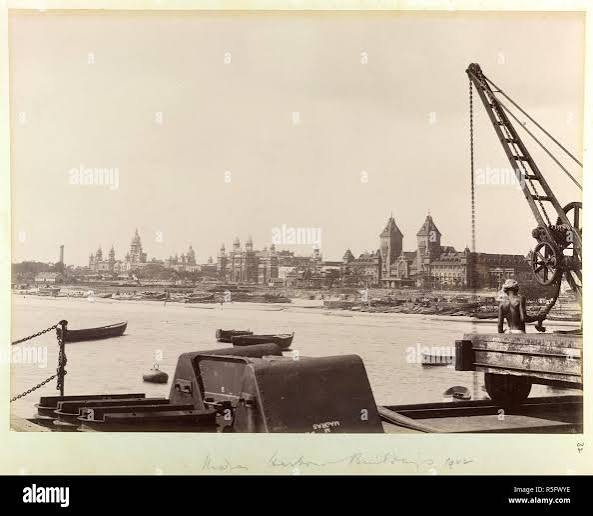 Chennai harbour india hi-res stock photography and images - Alamy