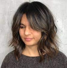 This fabulous look is one of the fiercest hairstyles for round faces. Pin On Beauty Stuff