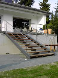 Vordach Treppenaufgang Hauseingang Treppen Aussentreppe Terrassen Treppe