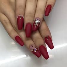 Ver más ideas sobre uñas acrílicas, uñas, disenos de unas. Diseno De Unas Acrilicas Rojas Con Piedras Decoracion De Unas