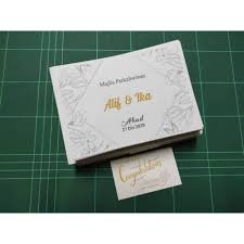 Dapatkan kad kahwin, banner/bunting kahwin, sticker kahwin, button badge yang termurah di malaysia. Kad Kahwin Murah Siap Design 2 Hari 180gsm Shopee Malaysia