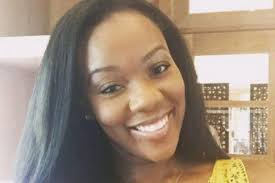 Professora pára trânsito para fazer sexo oral a aluno menor