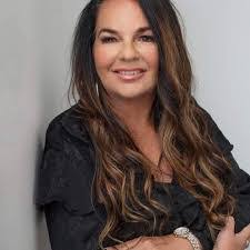 Jessica Urioste's Instagram, Twitter & Facebook