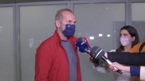 Ο πέτρος κωστόπουλος, σε μία αποκαλυπτική συνέντευξη στον γρηγόρη αρναούτογλου, μίλησε μεταξύ άλλων, ο πέτρος κωστόπουλος τόνισε χαρακτηριστικά στον παρουσιαστή του αντ1 πως. Petros Kwstopoylos H Apanthsh Toy Gia Thn Tzenh Mpalatsinoy Poy Egine 3ana Mhtera Zappit
