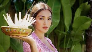 Jessica iskandar adalah putri pasangan hardi iskandar dan wulandari. Jessica Iskandar Reportedly Changed Religions In Bali This Is The Fact Archyde
