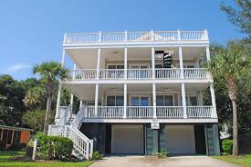 This 6 Bedroom Custom Built Private Home With An Elevator Has A Rooftop Deck Perfect For Sun Bathing And Cap Renting A House Michigan Homes For Sale Sale House