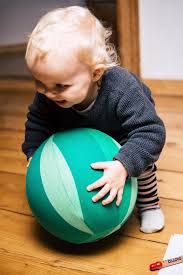 Personalisierte valentinstag geschenkideen für verliebte. Montessori Geschenke 10 Ideen Ab 1 Jahr The Krauts Geschenk Baby 1 Jahr Diy Geschenke Baby Geschenke Fur Kleinkinder