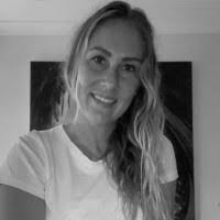 Angela Mckellar's Instagram, Twitter & Facebook