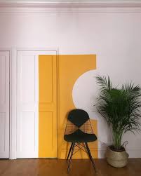 Decoration Porte Idees Diy Avec Peinture Papier Decoration Papier En 2020 Decoration Interieur Peinture Decoration Interieure Decoration