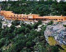 Hotel Mirador Posadas Barrancas Chihuahua Primer Hotel De Lujo En La Sierra Tarahumara A La Orilla Del Im Hotel Mirador Vacaciones En Mexico Hotel De Lujo
