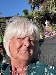 Attended a clinic with this gentleman in 2014. Graduated from his school in  2015 and passed 1000 proffessional trims a couple weeks ago. Words cant say  how greatful I am for all