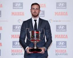 Últimas noticias, fotos, y videos de liga santander las encuentras en depor.pe. Oblak Recibio El Trofeo Zamora Por Segundo Ano Consecutivo Esto Es Atleti
