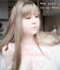 Fanny Schaeffer's Instagram, Twitter & Facebook