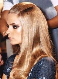 This look was mainly made famous by dorothy hamill. Pin On Hair