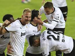 Der franzose und seine frau genießen gute momente zusammen. Real Madrid Kassiert Deftige Niederlage Beim Fc Valencia Kolner Stadt Anzeiger