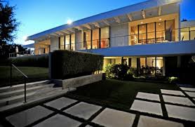 Jennifer aniston's $21 million house in los angeles inside and outside tour. Jennifer Aniston Reportedly Buys Sprawling 21m Bel Air Mansion Trulia S Blog