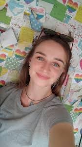 Mae Mccormack's Instagram, Twitter & Facebook