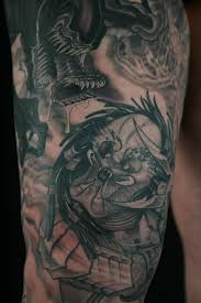 Alien Vs Predator Tattoo Sleeve Alien Vs Predator Tattoo Predator Tattoo Tattoos Sleeve Tattoos