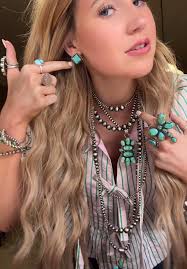 Grad Party Outfit and Jewelry Inspiration