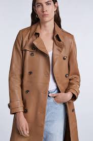 Showcasing its modern sensibilities with a shorter cut and club check print, the richmond trench coat works our military heritage with a double breasted silhouette and epaulettes. High Quality Trench Coat Made Of Leather Camel 0069878 7842 Set Online Shop