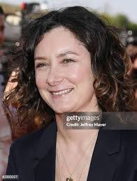 Sara Barker's Instagram, Twitter & Facebook