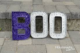 You can make your own light up marquee letters!! Diy Marquee Letters For Halloween Housewife Eclectic