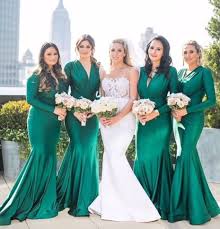 This Is How You Shop For Your Wedding Dress Emerald Green Bridesmaid Dresses Green Bridesmaid Dresses Mermaid Bridesmaid Dresses