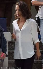 Natalie portman (née hershlag, hebrew: Natalie Portman S Body Double Revealed As She Films A Kissing Scene Daily Mail Online