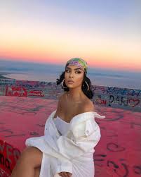 Nuk jam rritur në një familje me mundësi për të më shkrepur foto”, Xhensila  Myrtezaj flet për operacionet plastike: Jam aq e paprekur… - Top Portali