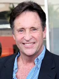 Stephen Stucker's Instagram, Twitter & Facebook