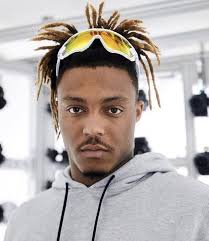 His heartsick 2018 debut goodbye & good riddance (2018), home to his biggest hit lucid dreams, reflected a wide range of stylistic influences: 6 Amazing Juice Wrld Hairstyles To Boost Your Look New Natural Hairstyles