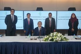 Klcc property holdings berhad is a malaysian property investment company which owns and manages office, retail and hotel properties in kuala. Klcc Property Holdings Berhad