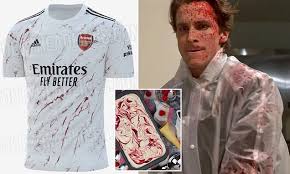Последние твиты от the arsenal away (@thearsenalaway). Arsenal S Away Shirt For 2020 21 Compared To Patrick Bateman S Blood Spattered American Psycho Coat Daily Mail Online