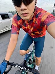 Cosmic Orange exercise bike review needed