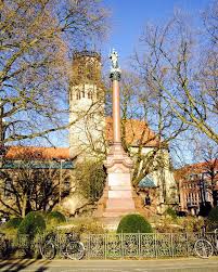 Munster Mariensaule Vor Der Ludgerikirche Munster Bilder Deutschland
