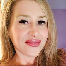 Sheri Coyle's Instagram, Twitter & Facebook