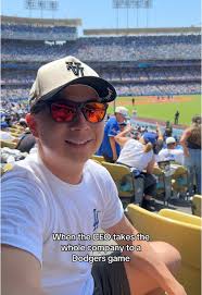 Corporate girlies OUT of office and ON the field 🧢⚾️ #ohtani #dodgers