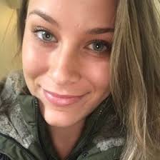 Adrienne Linton's Instagram, Twitter & Facebook