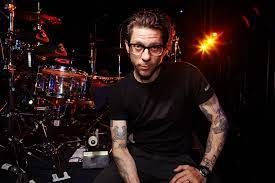 Another One Of My Inspirations The Great Man Atom Willard Angels And Airwaves Willard Rock Bands