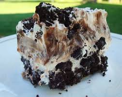 Reserve 1/2 cup for the topping. Oreo Layer Dessert Desserts Oreo Layer Dessert Layered Desserts