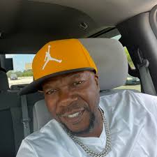 In the truck 🚛vs outside of the truck