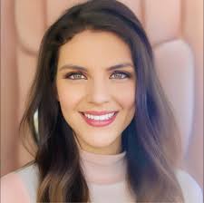 Felizzzzzz cumpleaños 🎉🎉🎉🎉🎉a mi media naranja @csalinas1215 te deseo  un montón de años mas .💕💕💕 .... Wow 📸 @ericsierra74 tu magia es  increíble.