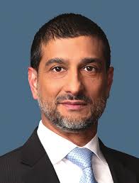 L E A D E R S O F I N F L U E N C E :