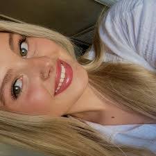 Emily Driver's Instagram, Twitter & Facebook