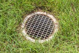 Is Your Backyard Water Logged And You Are Looking For An Effective Solution To It Through This Article We Hof Entwasserung Entwasserung Entwasserungslosungen