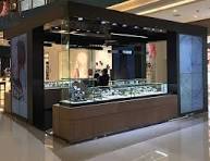 watch kiosk design