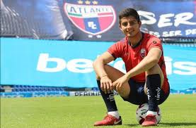 Aficionados piden que el jimmy lozano sustituya al 'tata' martino al frente del tri. Conoce A Carlos Lopez Subcampeon De La Liga De Expansion Mx Con Atlante Fc Deportrece